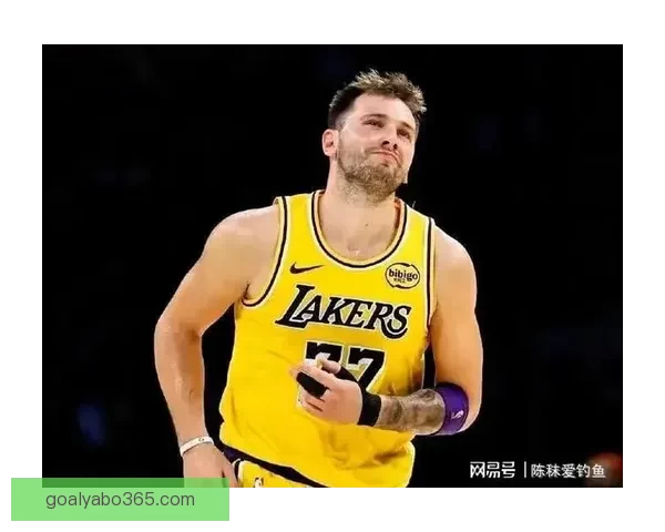 Shams曝华子最快G3复出东契奇尚未参加对抗训练掘金仅约基奇为非卖品